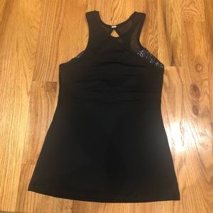 Lululemon • high support workout tank built in bra